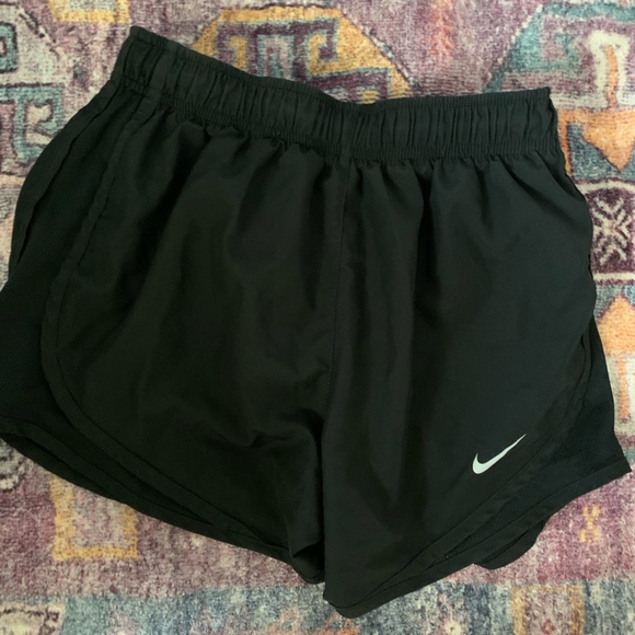 Nike Women's Tempo Running Shorts - Picture 2 of 3